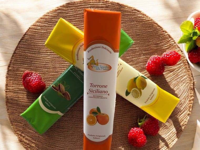 Torrone Siciliano ricoperto di cioccolato, gusti pistacchio, arancia e limone