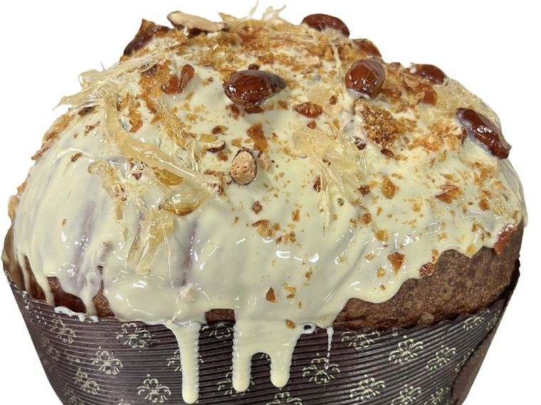 Panettone artigianale al torrone con granella croccante